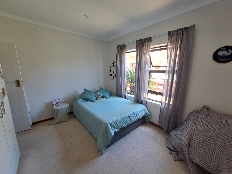 6 Bedroom Property for Sale in Greenways Golf Estate Western Cape